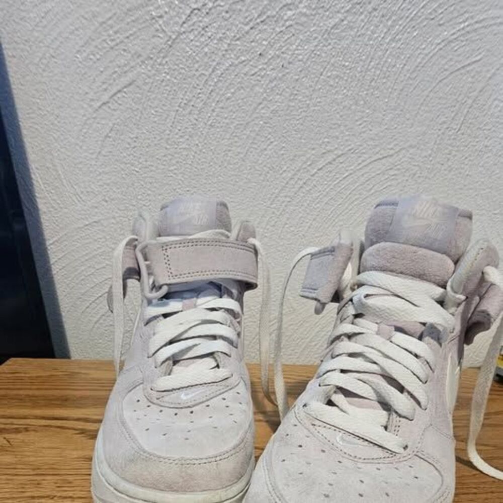 Nike Air Force 1 Mid '07 Pink Women's Size 8 - Lightly Worn